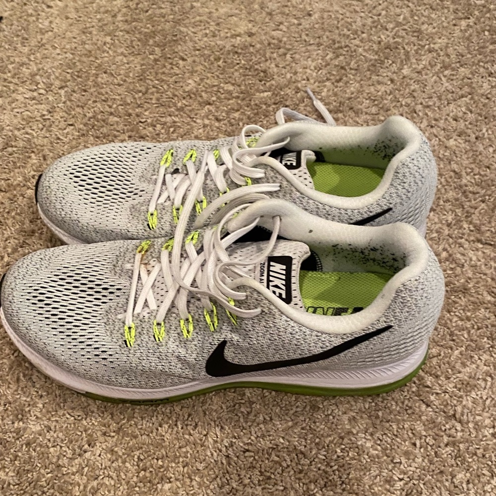 Size 10 Nike Zoom All Out Men's Running Shoe